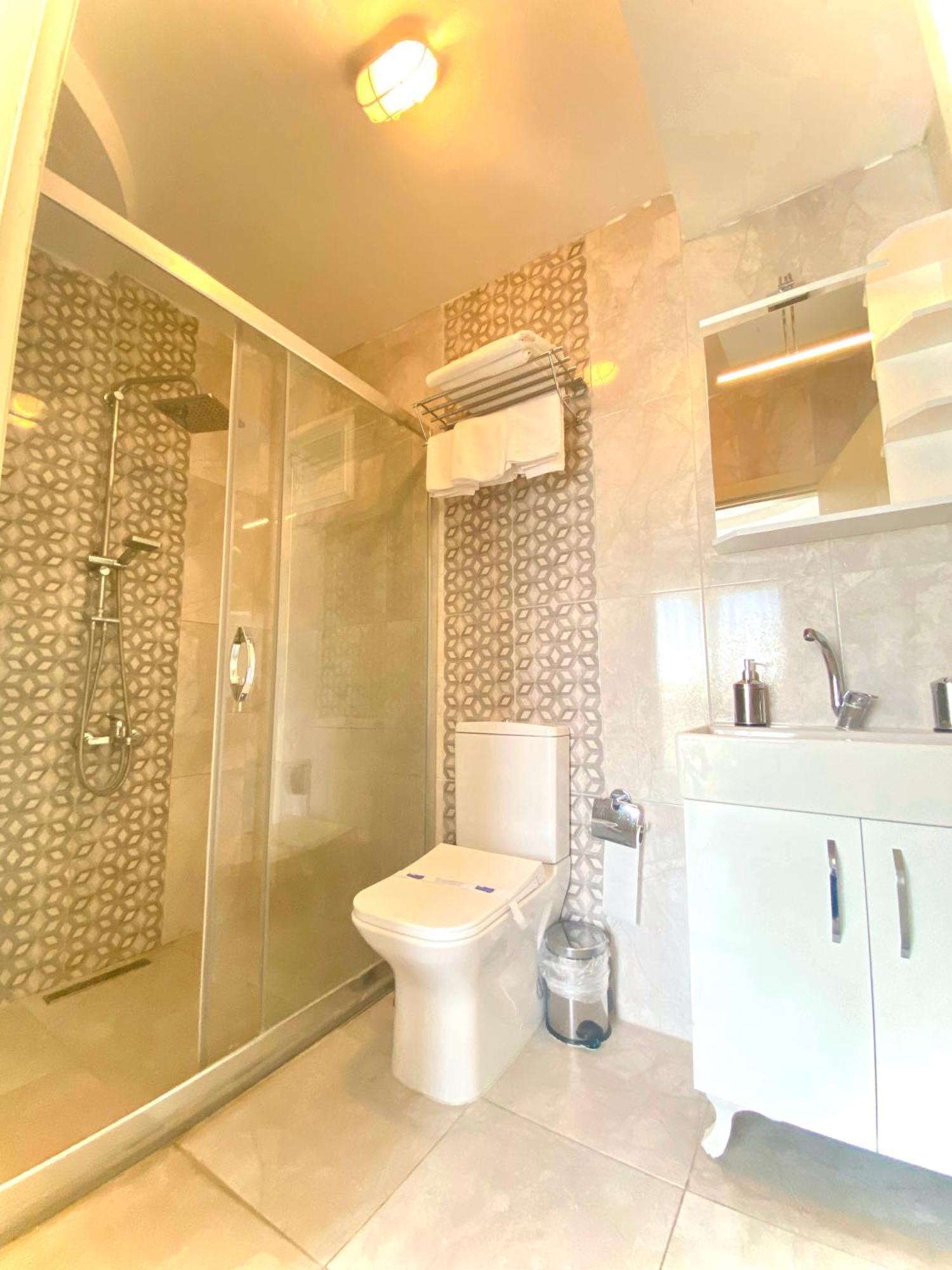 Udi Hotel Чанаккале Екстериор снимка